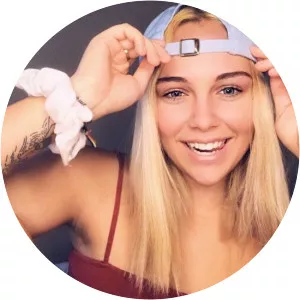 Kouvr Annon - YouTuber