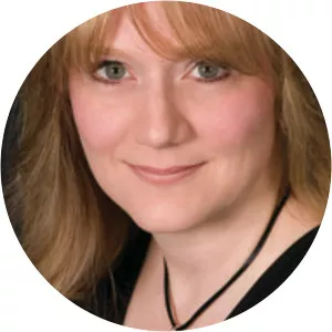 Kristi Cook - Author