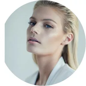 Kristin Kagay - Model