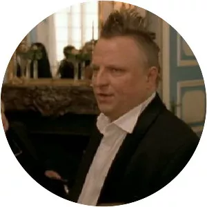 Krumme Hunde - 2008 ‧ Drama/Crime ‧ 1h 29m