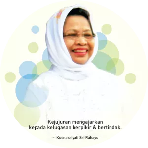 Kusnasriyati Sri Rahayu - Amien Rais' wife