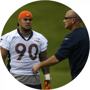 Kyle Peko - American football nose tackle