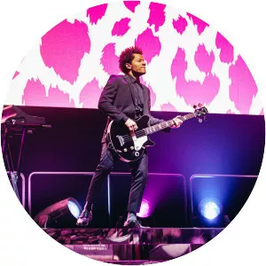 Kyle Whalum - Singer ‧ Kirk Whalum's son