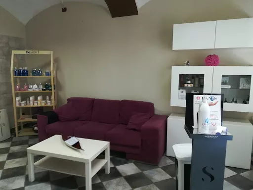 L'angolo Delle Coccole Hair Stylist - Hairdresser in Crescentino, Italy