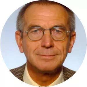 L. Bouke van der Meer