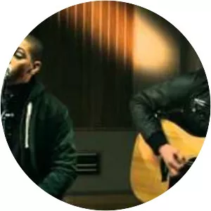 L Marshall - Musical artist