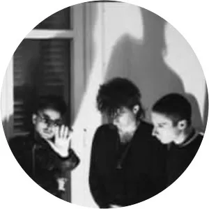 La Casa Usher - Musical group