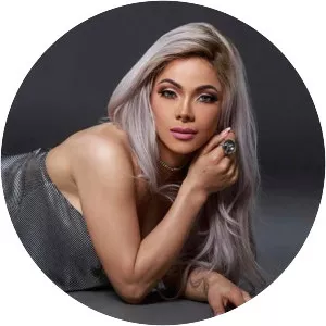 La Materialista - Dominican singer