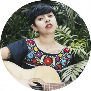 La Muchacha - Musical artist