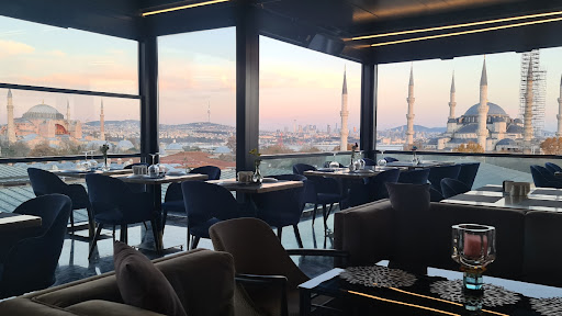 La Vida Rooftop Restaurant - Restaurant