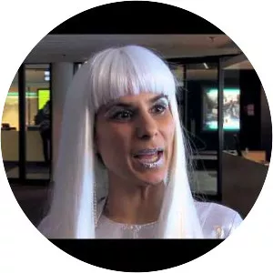 Laara Sadiq - Actress