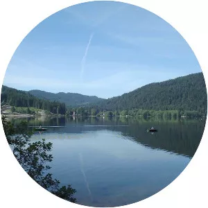 Lac de Gérardmer - Glacial lake in France