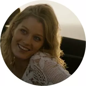 Lacey Lindel - TV character