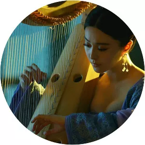 Lady of the Dynasty - 2015 ‧ Romance/History ‧ 2h 2m