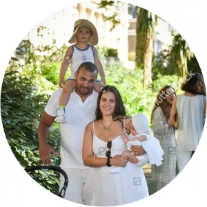 Lady Rebecca Macmillan - Daniel Macmillan, Viscount Macmillan of Ovenden's sister