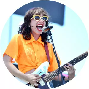 Laena Geronimo - Musical artist