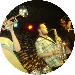 Lagamino turinys - Musical group