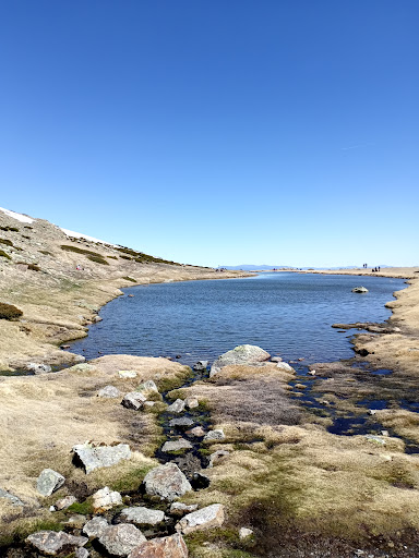 Laguna de los Claveles - Hiking area in Spain