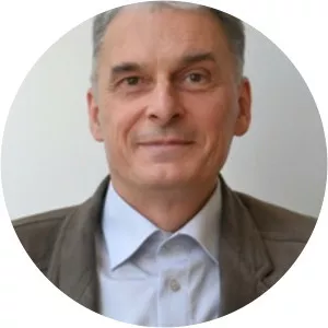 Lajos Hopp - Literary historian