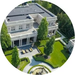 Lakeshore Road East - 