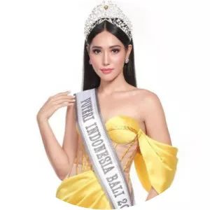 Laksmi De-Neefe Suardana