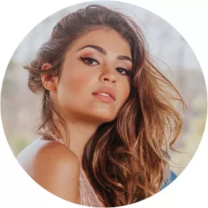 Lana Laham - Juliano Laham's sister