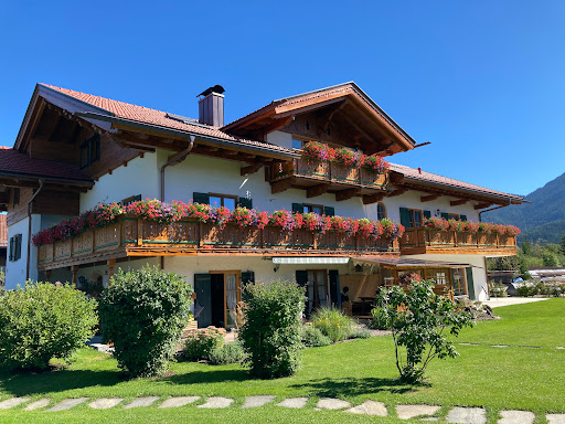 Landhaus Geierstanger - Holiday apartment in Wallgau, Germany