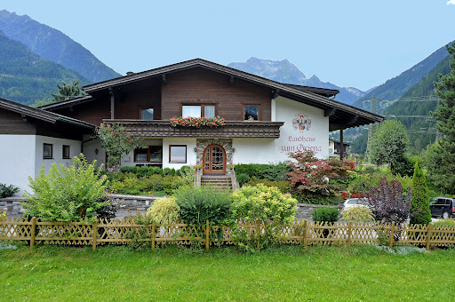 Landhaus zum Griena - Bed breakfast in Mayrhofen, Austria