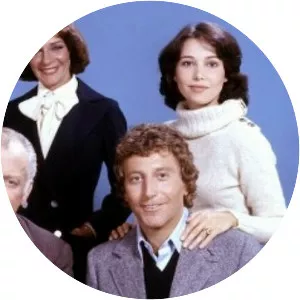 Lanigan's Rabbi - 1977 ‧ Crime ‧ 1 season