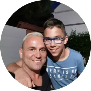 Lanyi Lala - Musician