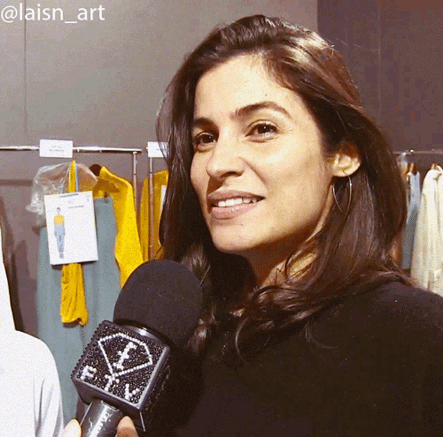 Lanza Mazza - Renata Vasconcellos' sister