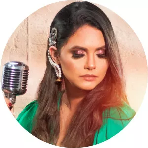 Lara Amélia photograph