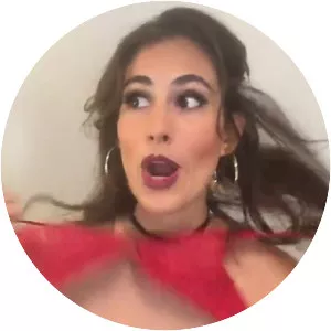 Lara Lemon - Actress