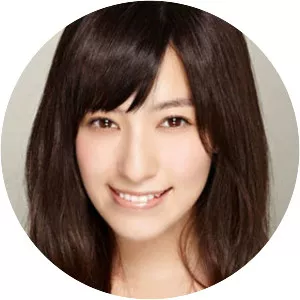 Lara Veronin - Singer