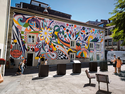 Largo do Moinho de Vento - City park in Porto, Portugal