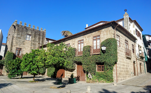Largo dos Laranjais - Garden in Guimaraes Municipality, Portugal