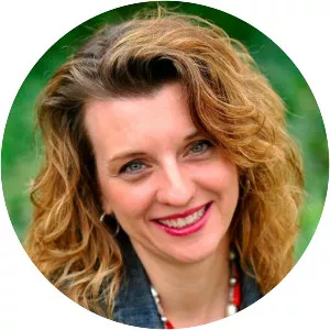 Larissa Reinhart - Author