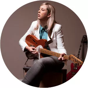 Larissa Tandy - Musical artist