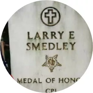 Larry E. Smedley - Military personnel