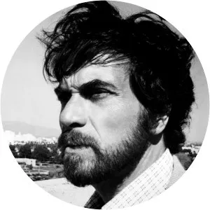 Larry Peerce - American film director