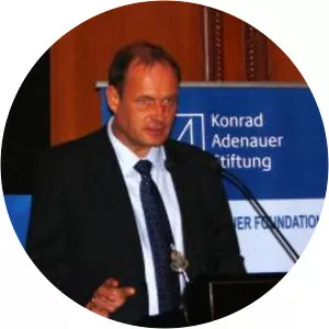 Lars Peter Schmidt - Political scientist