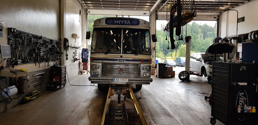 Larsnes cargo and bus AS - Auto repair shop in Larsnes, Norway