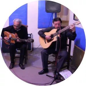 Las Guitarras De Oro