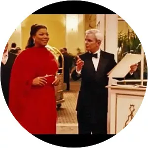 Last Holiday - 2006 ‧ Drama/Romance ‧ 1h 52m