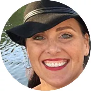 Laura Chernicky - Actress