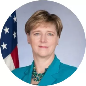 Laura Farnsworth Dogu