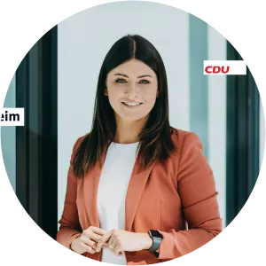 Laura Hopmann - Politician