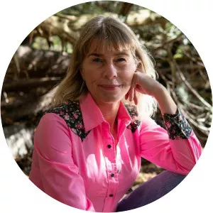 Laura Leigh Usher - Gordon Downie's wife