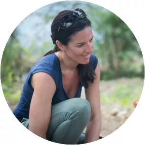 Laura Manni - Author