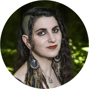 Laura Tempest Zakroff photograph